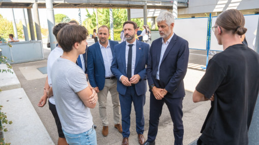 D&eacute;gradations dans les lyc&eacute;es : la R&eacute;gion Auvergne-Rh&ocirc;ne-Alpes veut d&eacute;velopper les "mesures de responsabilisation"