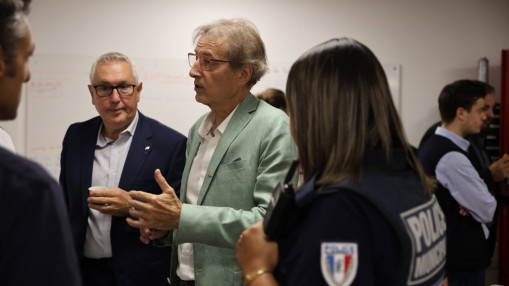 Menac&eacute;, le maire de Sainte-Foy-l&egrave;s-Lyon plac&eacute; sous protection : le suspect expuls&eacute; de son logement social ?