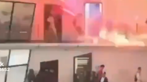 Quatre lyc&eacute;es touch&eacute;s par des incidents pr&egrave;s de Lyon :&nbsp;&agrave; Villeurbanne, la situation a compl&egrave;tement d&eacute;g&eacute;n&eacute;r&eacute;