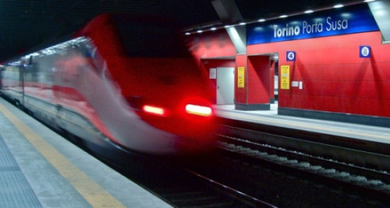 Lyon – Turin : les NO TAV dans le cortège du 1er mai à Chambéry