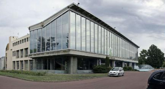 Quel avenir pour le siège de la Région à Charbonnières ?