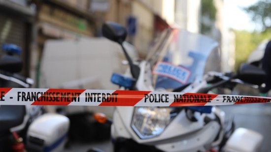 Vénissieux : les policiers font feu sur une voiture qui leur fonce dessus 