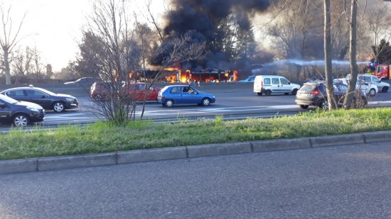 Un bus TCL prend feu sur le périphérique à Lyon
