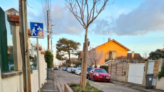 Favoritisme ou sécurité ? Le passage d'une rue en sens unique crée de vives tensions à Sainte-Foy-lès-Lyon