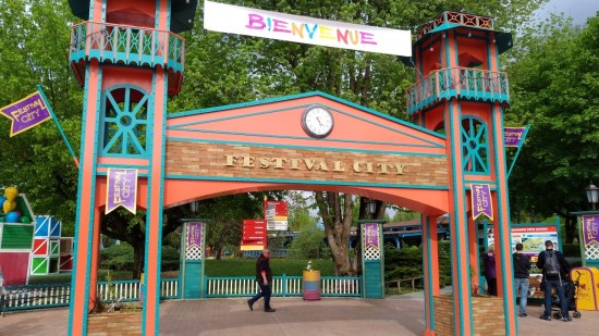 Le parc Walibi Rhône-Alpes reporte son ouverture