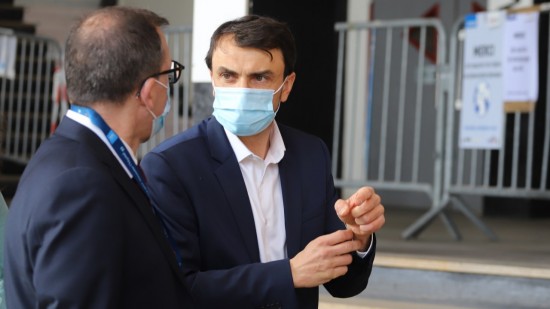 Elections régionales et départementales 2021 : le maire de Lyon Grégory Doucet pour leur maintien en juin