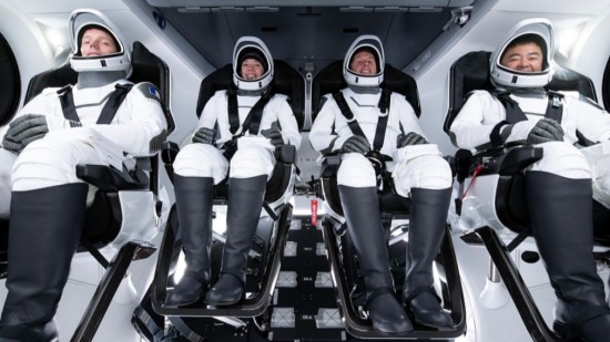 Départ de Thomas Pesquet vers l'ISS vu de Lyon : "Ça fait du bien au moral de voir ça"