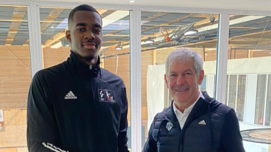 Un jeune pensionnaire de la Tony Parker Academy passe pro à l’ASVEL Un jeune pensionnaire de la Tony Parker Academy passe pro à l’ASVEL