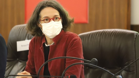 Métropole de Lyon : Emeline Baume (EELV) vote une subvention à une association dont elle est l’une des représentantes, la justice saisie