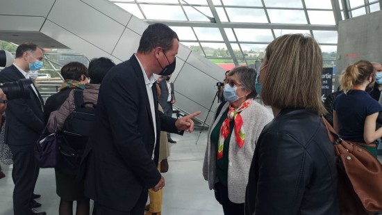 "Enfin le musée rouvre !" : le Musée des Confluences de Lyon a accueilli ses premiers visiteurs "Enfin le musée rouvre !" : le Musée des Confluences de Lyon a accueilli ses premiers visiteurs