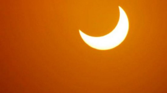 Où et comment observer l'éclipse solaire ce jeudi à Lyon ?