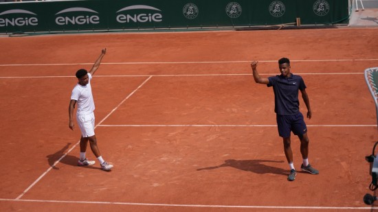 Roland-Garros : le jeune lyonnais Giovanni Mpetshi-Perricard remporte le double juniors