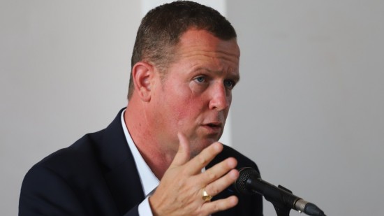 Cédric Van Styvendael et 21 autres élus de gauche appellent à un référendum pour réformer l'hôpital