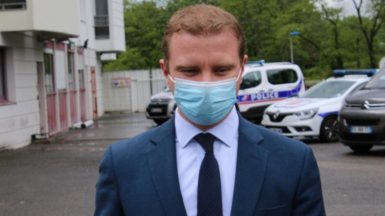 Maire de Rillieux menacé sur Facebook de décapitation et d'émasculation : amendes avec sursis pour les internautes