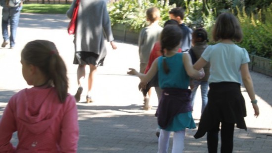 Villeurbanne : 70 enfants "chanteront" en langue des signes place Lazare-Goujon