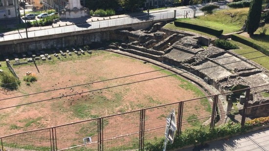 Lyon : la police met fin à un rodéo dans les escaliers de la montée de l'Amphithéâtre