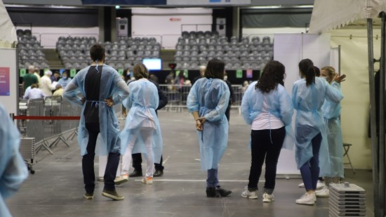 Covid-19 : réorganisation du palais des sports de Gerland à Lyon pour 100% de vaccination cet été