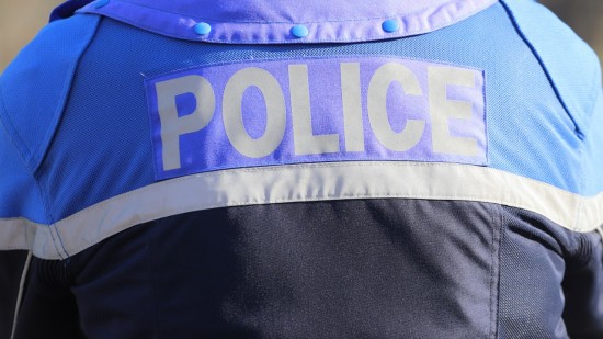 Villeurbanne : ivre, il frappe son p&egrave;re, menace son fils avec un marteau et d&eacute;grade son scooter