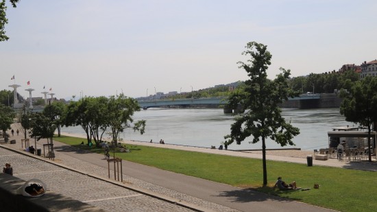 Un pique-nique contre l’obligation vaccinale des soignants ce jeudi à Lyon