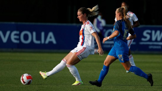 L’OL féminin débute sa saison en étrillant Reims (3-0)