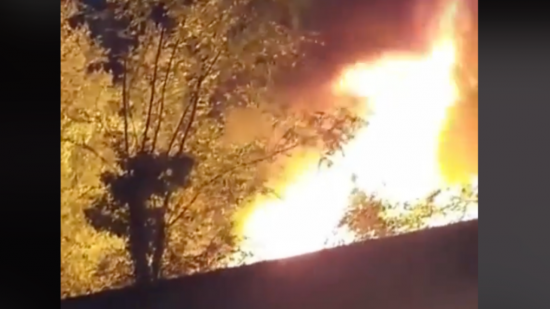 Lyon : impressionnant feu de v&eacute;g&eacute;tation sur les quais du Rh&ocirc;ne