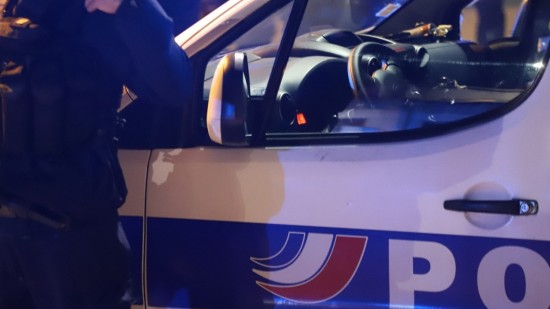 Villeurbanne : un homme menace de se suicider, la police intervient