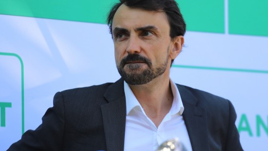 Primaire des écologistes : le maire de Lyon appelle le futur vainqueur à constituer une "équipe de France du climat"