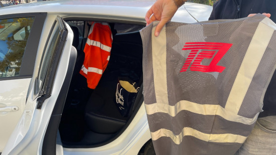 Ils transforment leur voiture en véhicule TCL : l’incroyable histoire de Zinedine et Hamza à Lyon