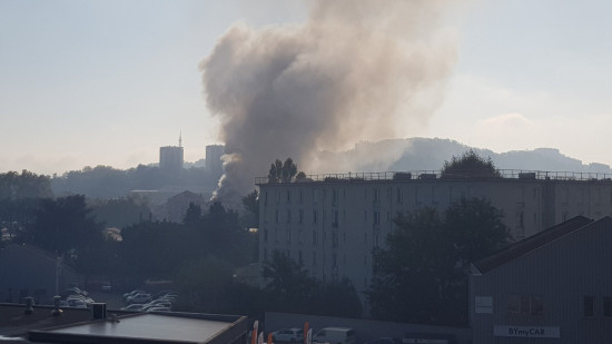 Incendie à Lyon : le feu est circonscrit, un brûlé à déplorer Incendie à Lyon : le feu est circonscrit, un brûlé à déplorer