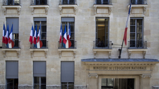 Aides aux élèves en situation de handicap : les AESH du Rhône vont à Paris pour manifester