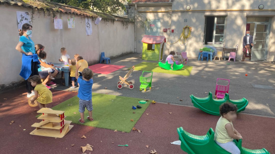 Lyon : 95% des familles satisfaites de l'accueil dans les crèches de la ville Lyon : 95% des familles satisfaites de l'accueil dans les crèches de la ville