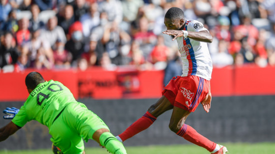 L’OL sombre en fin de match face à Nice (3-2) - VIDEO