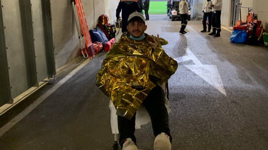 Quand Anthony Lopes (OL) brise involontairement le poignet d'un supporter