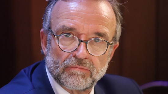 Propos sur Vichy : la droite demande à Étienne Blanc de quitter la tête du groupe LR à Lyon