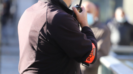 Près de Lyon : interpellé alors qu’il observait des collégiens