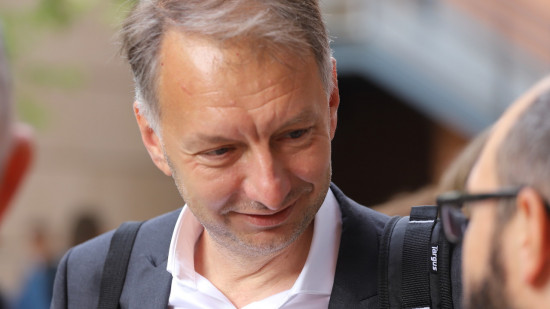 Le président de la Métropole de Lyon n'interdit pas le foie gras : "Je le préfère poêlé" Le président de la Métropole de Lyon n'interdit pas le foie gras : "Je le préfère poêlé"