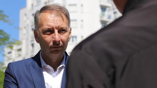 Bruno Bernard et ses relations avec la préfecture : "Si elle m'empêche d'avancer, je ne suis pas content" Bruno Bernard et ses relations avec la préfecture : "Si elle m'empêche d'avancer, je ne suis pas content"