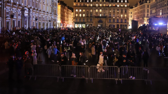 Fête des Lumières à Lyon : un total de 212 verbalisations et 6 fermetures administratives pour l'édition 2021