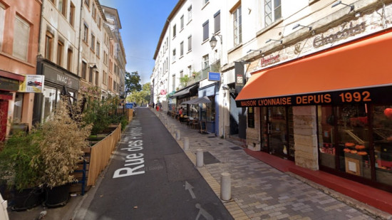 Lyon : un jeune homme reçoit plusieurs coups de couteau ce mercredi matin à la Croix-Rousse