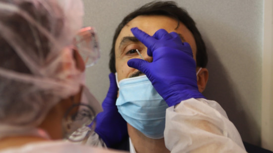 Le maire de Lyon Grégory Doucet testé positif au Covid-19