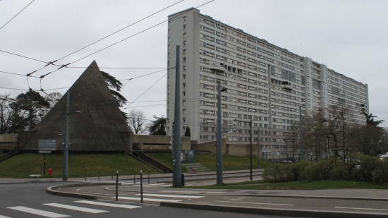 Lyon : nouveaux coups de feu à la Duchère, ils détruisent une caméra Lyon : nouveaux coups de feu à la Duchère, ils détruisent une caméra
