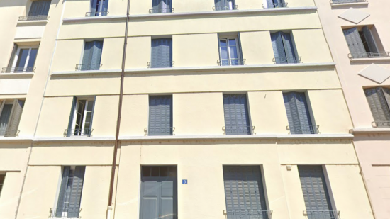 Lyon : les pompiers éteignent un incendie d’appartement dans le 8e arrondissement Lyon : les pompiers éteignent un incendie d’appartement dans le 8e arrondissement