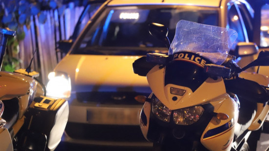 Villeurbanne : une douzaine d’impacts de balles retrouvés dans un hall d’immeuble Villeurbanne : une douzaine d’impacts de balles retrouvés dans un hall d’immeuble