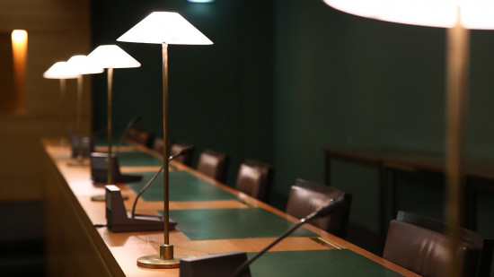 Pr&egrave;s de Lyon : il frappe au visage sa femme enceinte en pleine rue