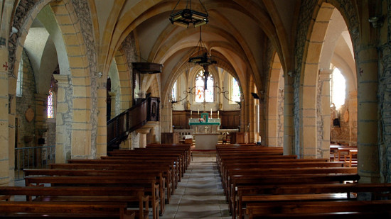 Près de Lyon : une enquête ouverte après des dégradations dans une église Près de Lyon : une enquête ouverte après des dégradations dans une église