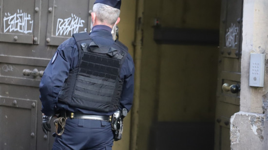 Lyon : la géolocalisation d’un téléphone volé mène à la perquisition d’une centaine d’objets électroniques à la Guillotière