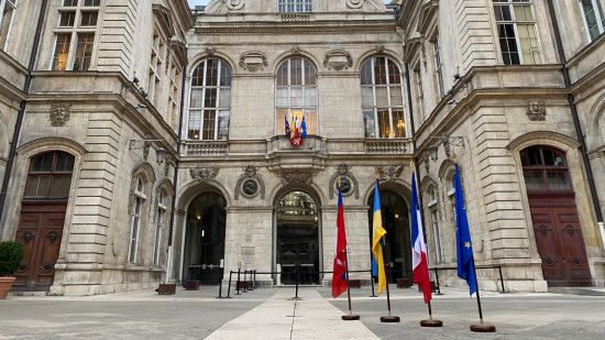 Guerre Ukraine-Russie : comment s’organise la future prise en charge de réfugiés par la Ville de Lyon ? Guerre Ukraine-Russie : comment s’organise la future prise en charge de réfugiés par la Ville de Lyon ?