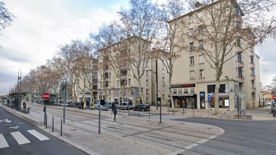 "Pas assez de coiffeur mixte, trop de boucheries hallal" aux Etats-Unis : le maire du 8e veut diversifier l'offre "Pas assez de coiffeur mixte, trop de boucheries hallal" aux Etats-Unis : le maire du 8e veut diversifier l'offre