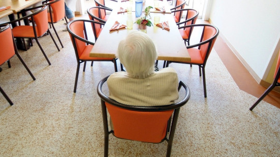 Conditions de vie en Ehpad : le député du Rhône Cyrille Isaac-Sibille dévoile ses propositions