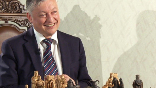 Guerre en Ukraine : Lyon Olympique Echecs obligé d’annuler son invitation à Anatoli Karpov